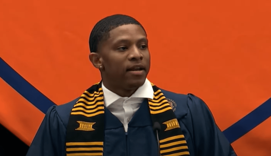 An inspiring speech by Jordan Pierre of the Eagle Academy Brooklyn class of 2019. Jordan has continued to live, breathe, and exude Eagle values throughout his post-secondary journey and we're proud to let you know that Jordan is now a graduate of Syracuse University.